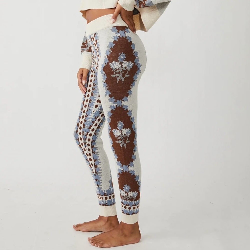 Free People Pants Boho Lounge Cream Blue Brown Knit Stretch Size Medium - Picture 3 of 6